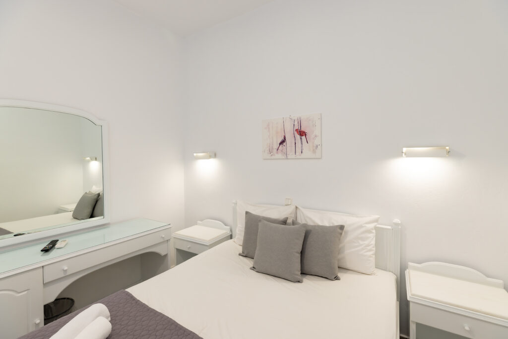 Image - ACHILLEAS pension